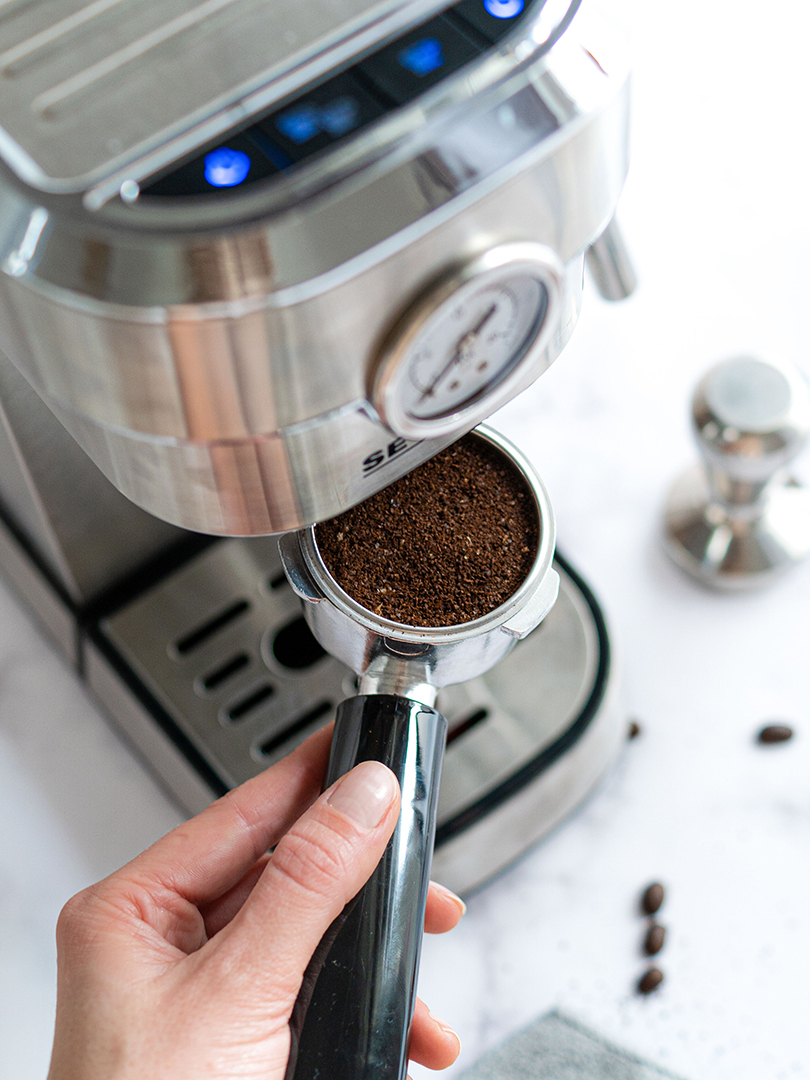 Frisch gemahlenes Espressopulver für deinen Kaffeemoment. © Saskia in der Au